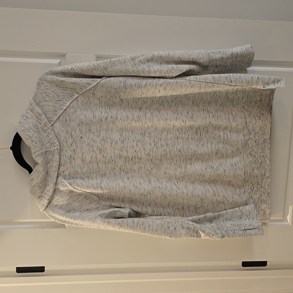 Calvin Kline Sweater - Picture 3 of 3